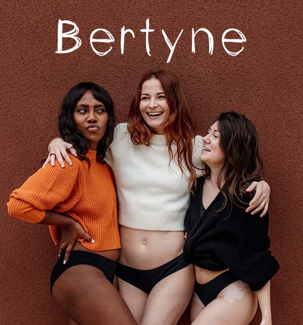 Jeunes filles portant la marque Bertyne